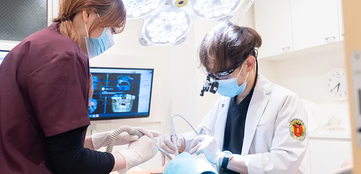 インプラント implant